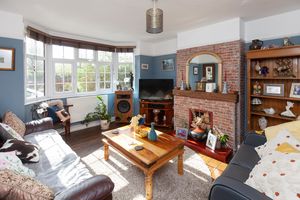 Sitting Room- click for photo gallery
